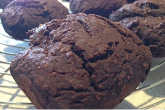 Tortine con farina di castagne e cacao. Tortine preparate con farina integrale e solo ingredienti vegetali, nessun grasso animale. VEGAN